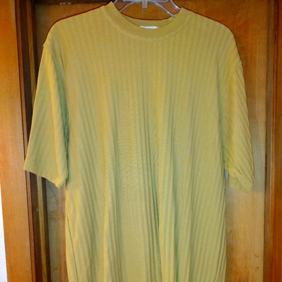 🙂Mens Medium Archipelago short sleeve Gold Knit Shirt 100% Cotton Tee Shirt - Picture 1 of 8